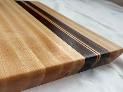 Maple & Walnut Edge Grain Cutting Board with Padauk Accent – 10” x 16” x 1.5”